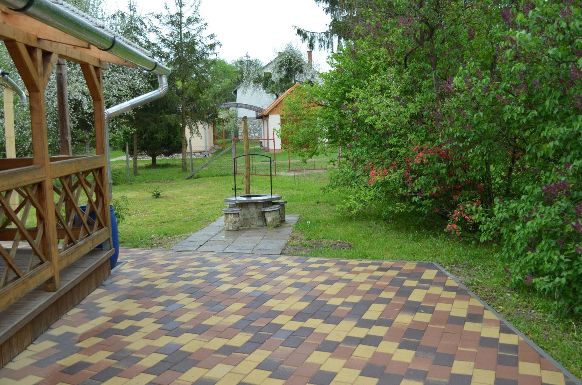Oeroemvoelgy Vendeghaz Hotel Bozsva Exterior foto